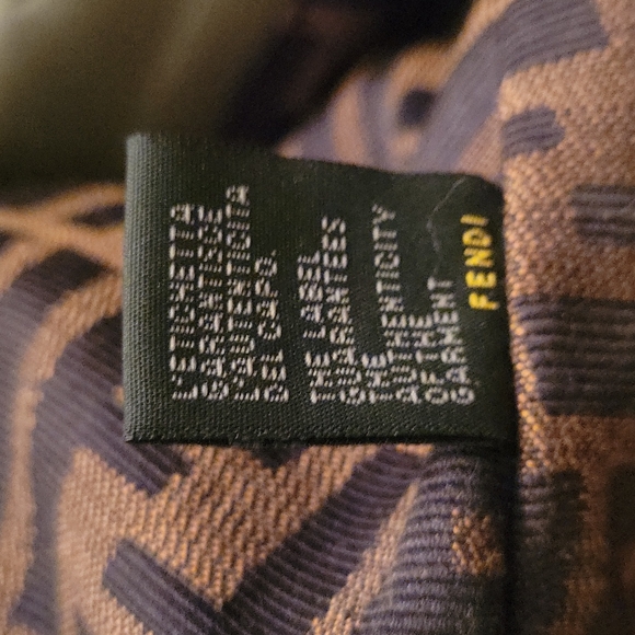 COPY - Authentic fendy goatskin peekaboo zooca zarchael brow bag - Picture 13 of 16